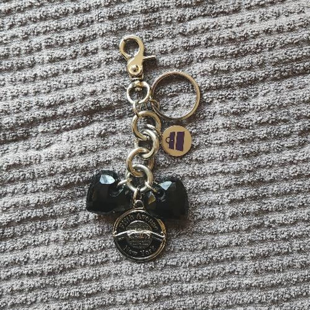 KATHY VAN ZEELAND Metallic Black 5th AVE New York Key Chain Purse Charm